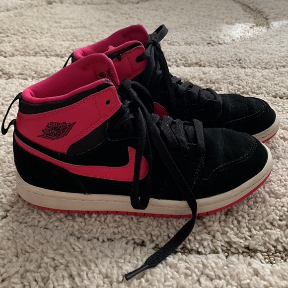 Nike Air Jordan Mid Black Vivid Pink Shoes Sneakers Size 2.5 Youth